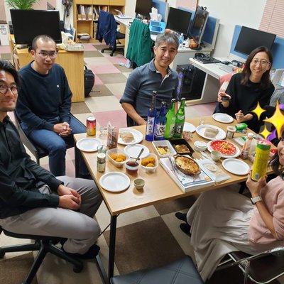 日本酒ほろよい会を行いました